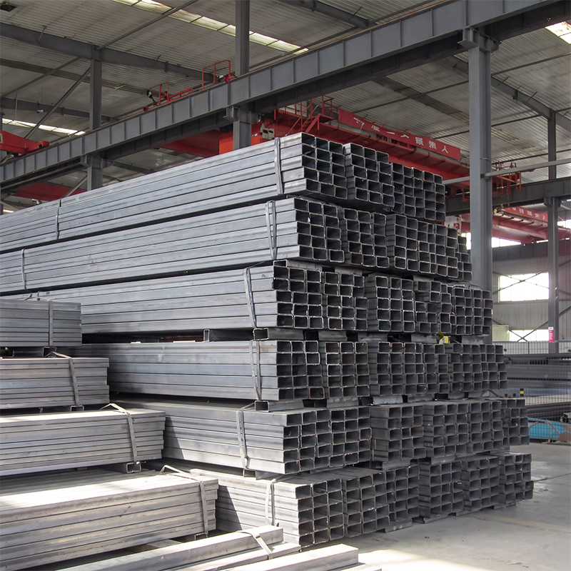 Stock de profilés rectangulaires aluminium pour construction et fabrication