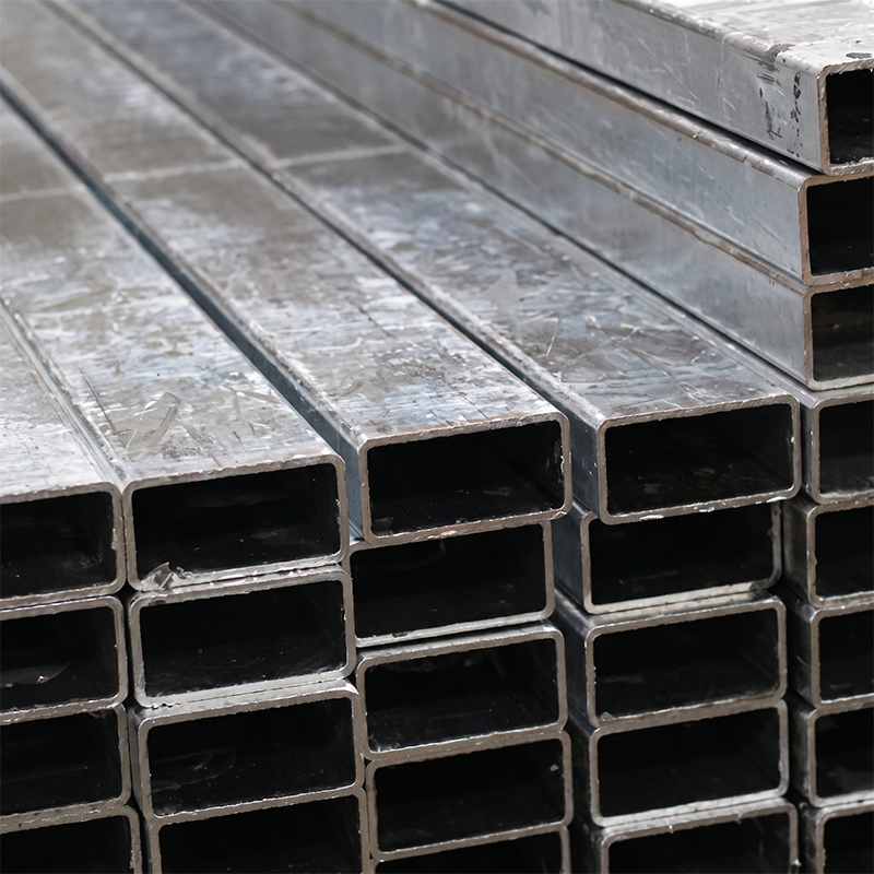 Stock de tubes rectangulaires aluminium en plusieurs sections